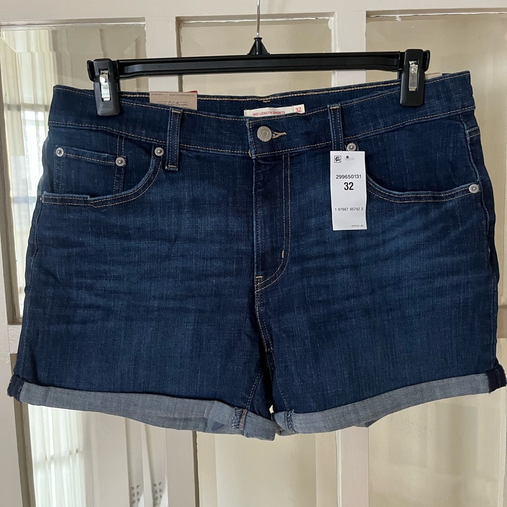 Levi’s Mid-Rise Mid-Length Women's Dark Blue Denim Shorts - Size 31